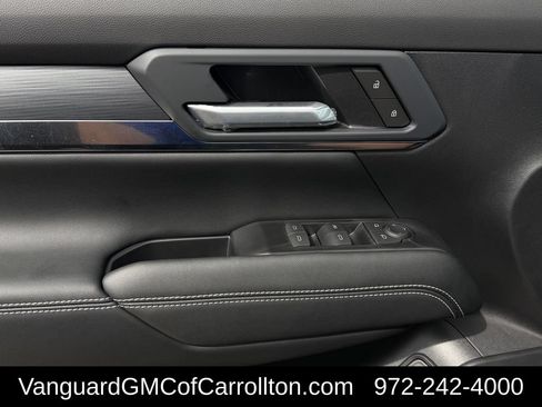 New 2027 GMC Terrain Elevation w/ Elevation Premium Package FWD image 21