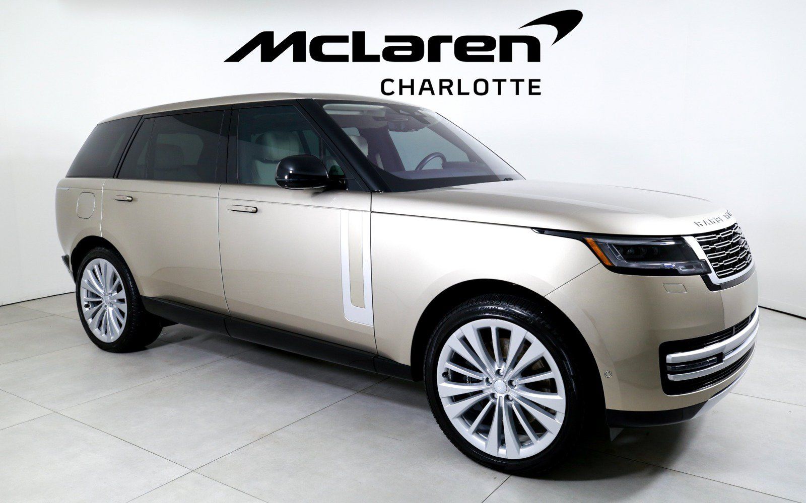 Used 2023 Land Rover Range Rover Long Wheelbase First Edition AWD/4WD image 2
