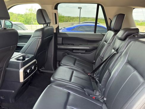 Used 2024 Ford Expedition Max XLT image 28