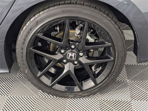 Used 2024 Honda Civic Sport image 8