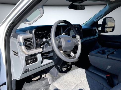 Used 2023 Ford F250 XL w/ Snow Plow/Camper Package image 18