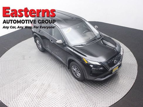 Used 2023 Nissan Rogue S AWD/4WD image 3
