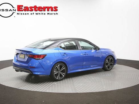 Used 2022 Nissan Sentra SR w/ SR Premium Package FWD image 41