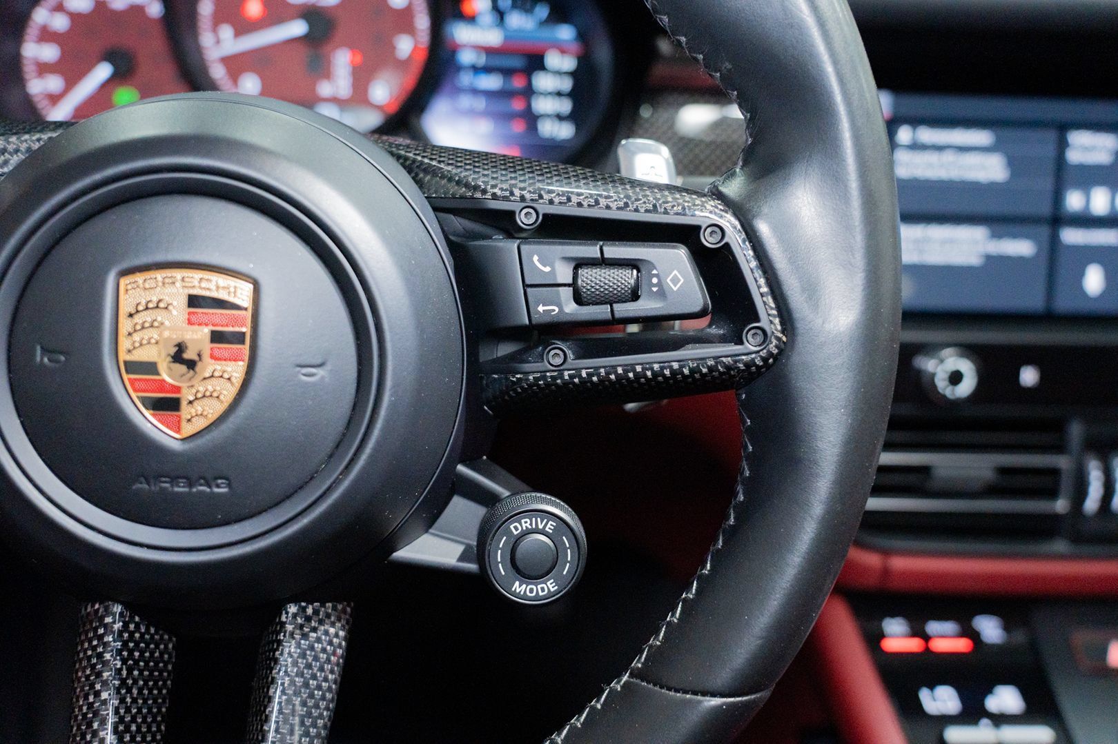 Used 2022 Porsche Macan GTS AWD/4WD image 39