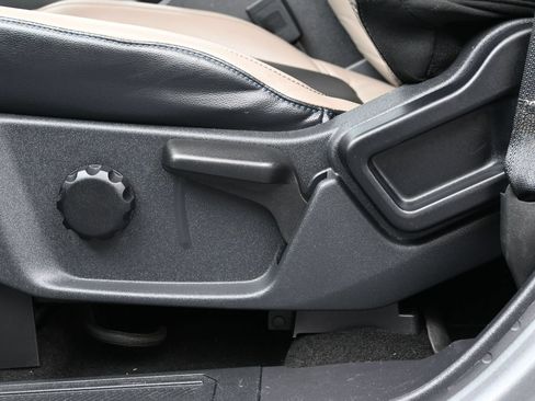 Used 2023 Ford Bronco Wildtrak AWD/4WD image 10