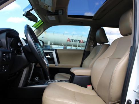 Used 2016 Toyota 4Runner Limited AWD/4WD image 11