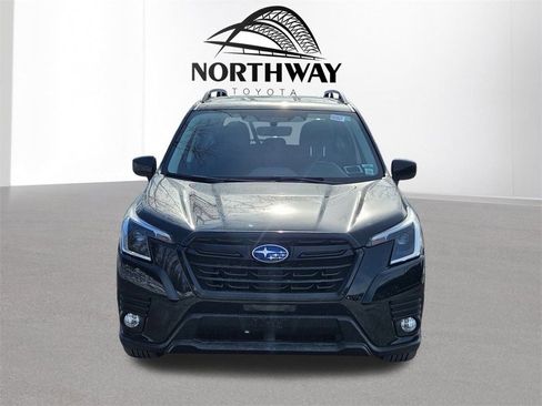 Used 2023 Subaru Forester Premium image 9