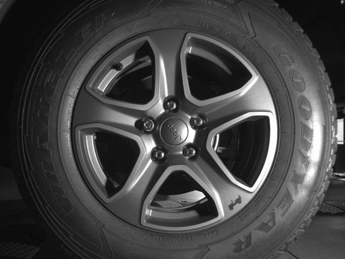 Used 2018 Jeep Wrangler Unlimited Sport S AWD/4WD image 10
