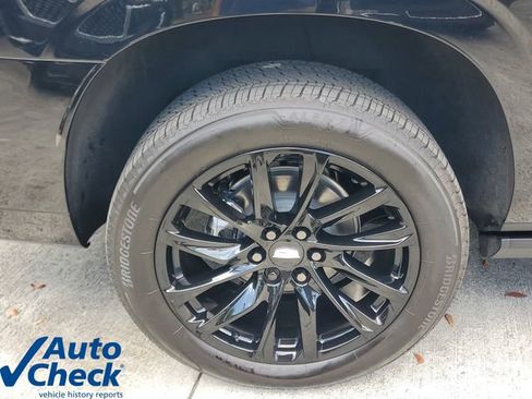 Certified 2026 Cadillac Escalade ESV Sport w/ LPO, ONYX Package AWD/4WD image 8