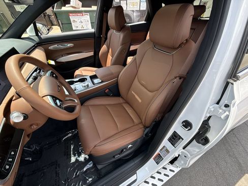 New 2026 Genesis GV70 2.5T Advanced AWD/4WD image 11