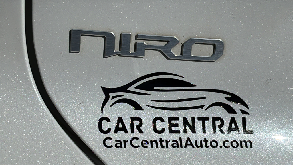 Used 2023 Kia Niro EX FWD image 27