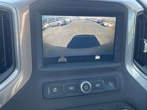 Used 2021 Chevrolet Silverado 1500 Custom w/ Safety Confidence Package image 16