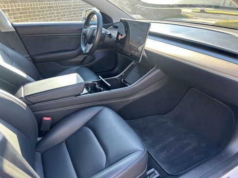 Used 2019 Tesla Model 3 Long Range image 11