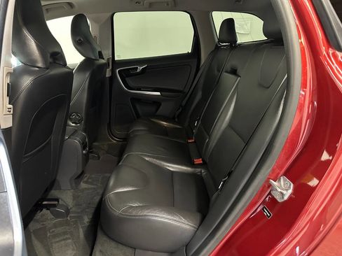 Used 2015 Volvo XC60 T6 image 10
