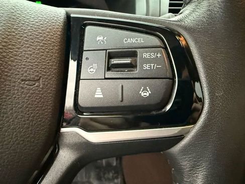 Used 2025 Honda Odyssey Elite image 19