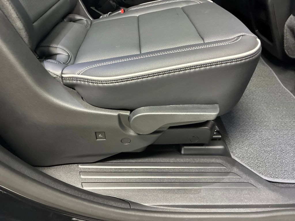 New 2027 GMC Acadia Denali AWD/4WD image 11