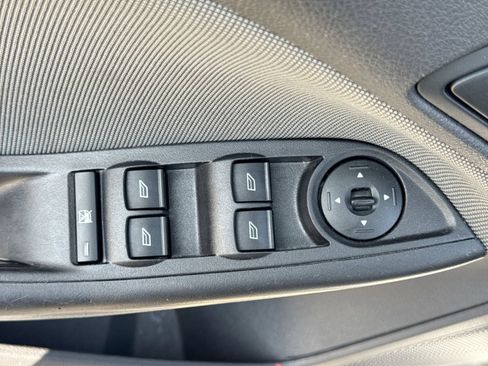 Used 2012 Ford Focus SE FWD image 17