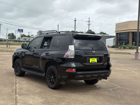 Used 2023 Lexus GX 460 w/ Black Line Special Edition AWD/4WD image 3