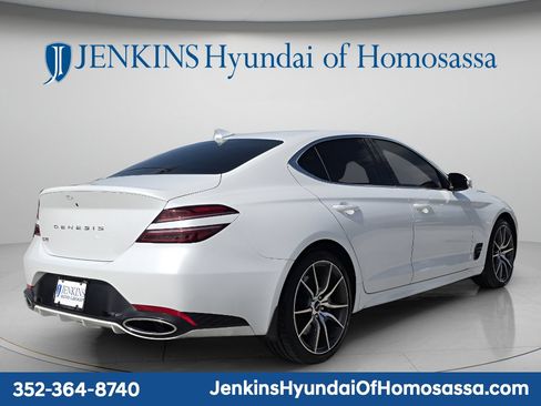 Used 2025 Genesis G70 2.5T RWD image 5