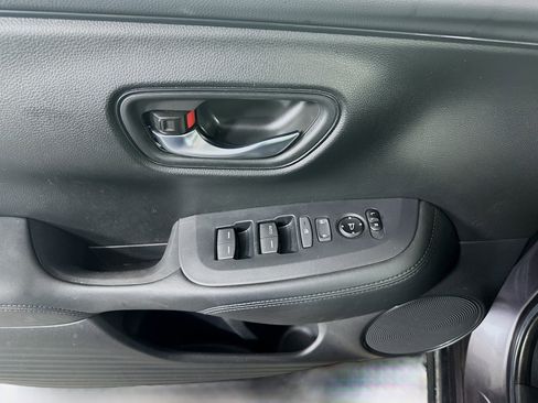 Used 2024 Honda HR-V LX image 15