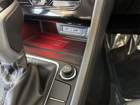 Used 2025 Volkswagen Jetta SEL image 29