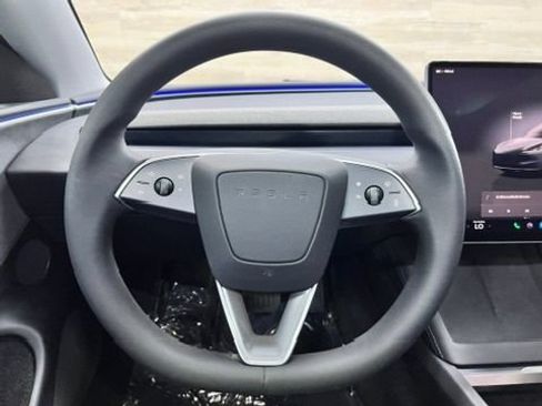 Used 2025 Tesla Model 3 Long Range AWD/4WD image 22