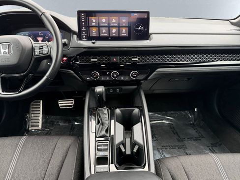 Used 2023 Honda Accord Sport image 16