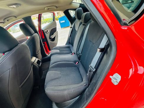 Used 2016 Dodge Dart SXT FWD image 18