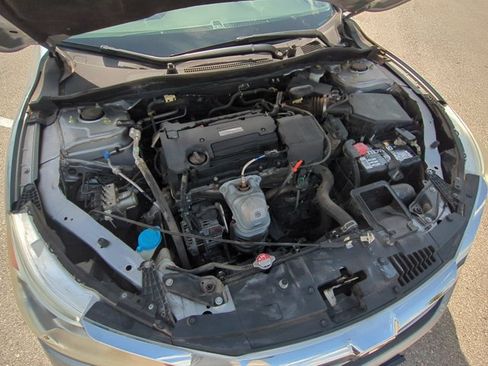 Used 2016 Honda Accord LX image 22