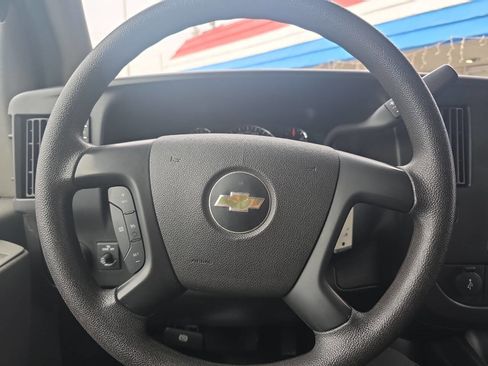 Used 2014 Chevrolet Express 3500 LS image 13