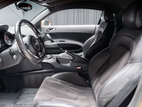 Used 2014 Audi R8 V8 w/ Ceramic Brake Package image 52