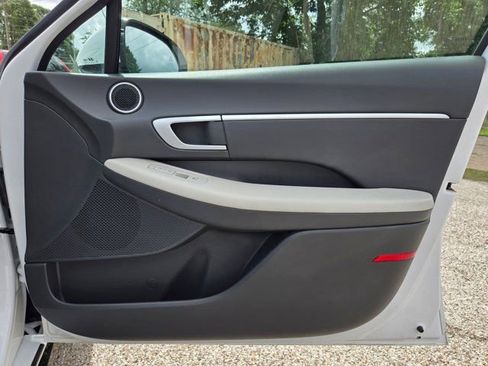 Used 2025 Hyundai Sonata SEL FWD image 27