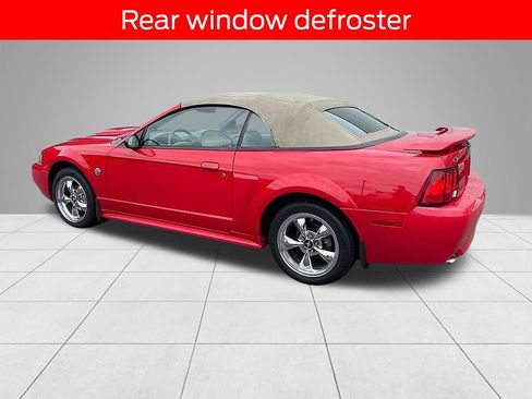 Used 2004 Ford Mustang GT RWD image 8