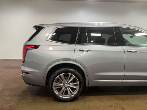 Used 2024 Cadillac XT6 Premium Luxury image 33