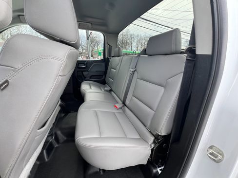 Used 2018 Chevrolet Silverado 2500 W/T w/ WT Convenience Package image 9