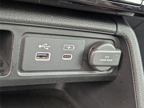Used 2023 Honda Pilot Elite image 30