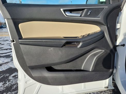 Used 2018 Ford Edge SEL w/ Equipment Group 201A image 16