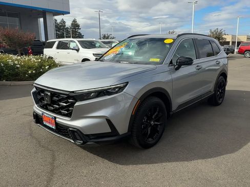 Used 2023 Honda CR-V Sport image 2
