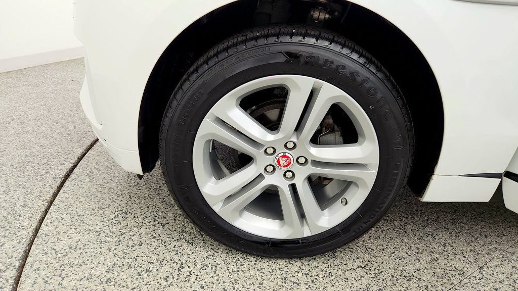 Used 2018 Jaguar F-PACE R-Sport AWD/4WD image 9