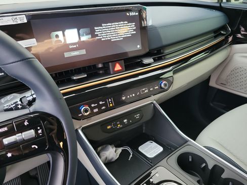New 2027 Kia Carnival SX Prestige FWD image 23