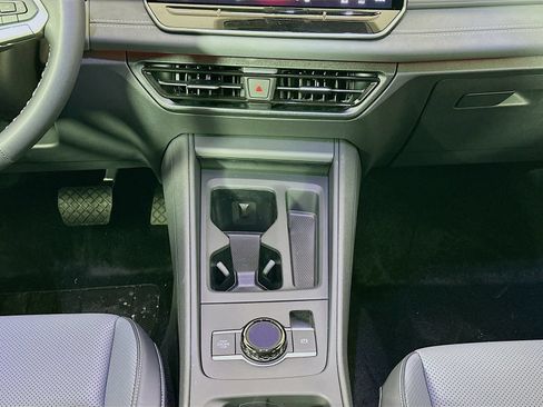 New 2026 Volkswagen Tiguan SE AWD/4WD image 18