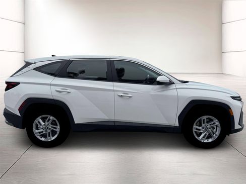 New 2026 Hyundai Tucson SE FWD image 9