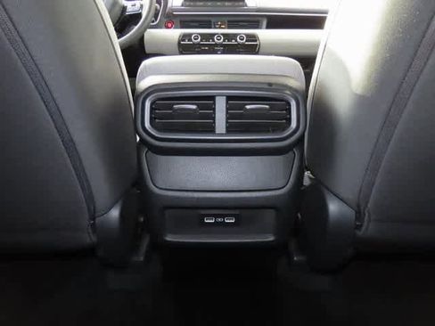 Certified 2023 Honda Pilot LX image 24