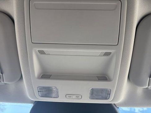 Used 2022 Ford Escape SE w/ SE Sport Appearance Package FWD image 15