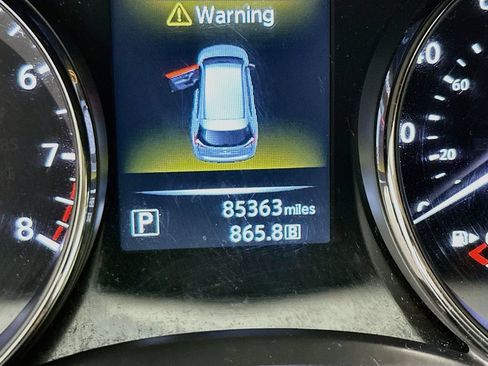 Used 2016 Nissan Rogue SV w/ SV Premium Package AWD/4WD image 13