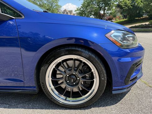 Used 2019 Volkswagen Golf R 4-Door AWD/4WD image 42