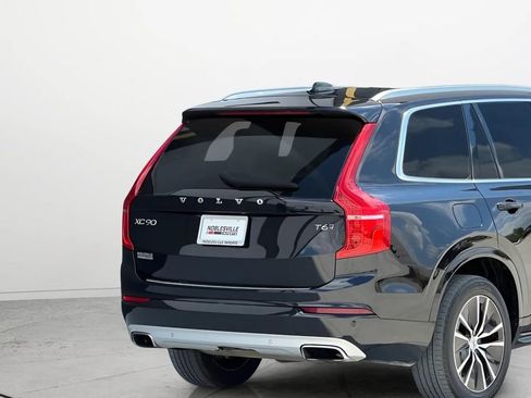 Used 2020 Volvo XC90 T6 Momentum AWD/4WD image 34