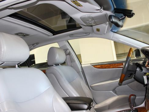 Used 2005 Lexus ES 330 FWD image 30