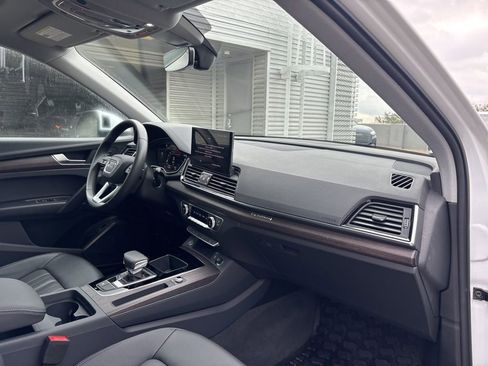 Used 2025 Audi Q5 2.0T Premium w/ Convenience Plus Package image 15