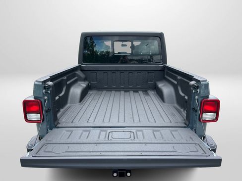 New 2025 Jeep Gladiator Sport image 12